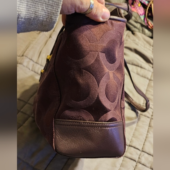 Coach Taylor Alexis Signature OP Art Tote Bag & wallet - Picture 9 of 16